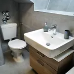 Cozy Near Therme Apartment